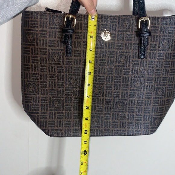 🌵New without tags Anne Klein Brown shoulder bag with adjustable straps! - Picture 4 of 11